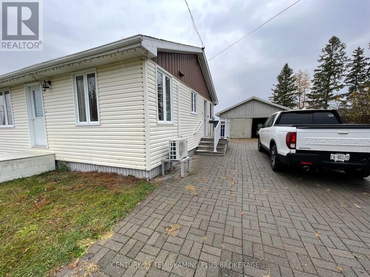 Property Photo:  42 Tenth Street West  ON P0J 1E0 