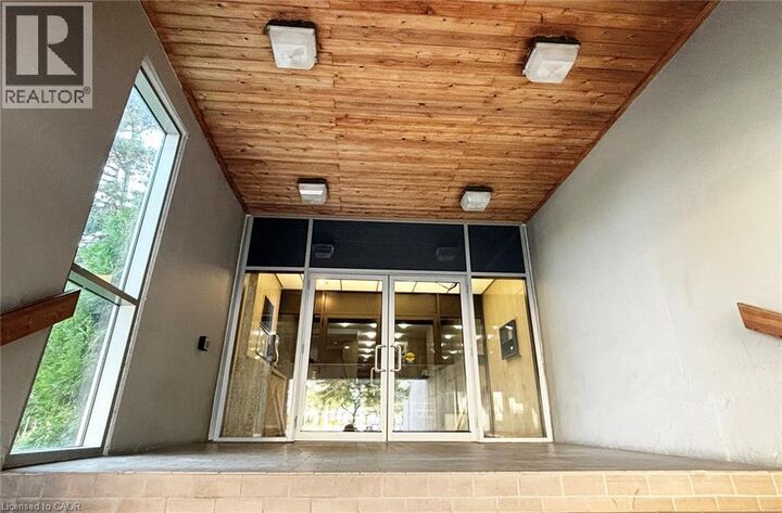 Property Photo:  20 Speers Road 1004  ON L6K 3R5 