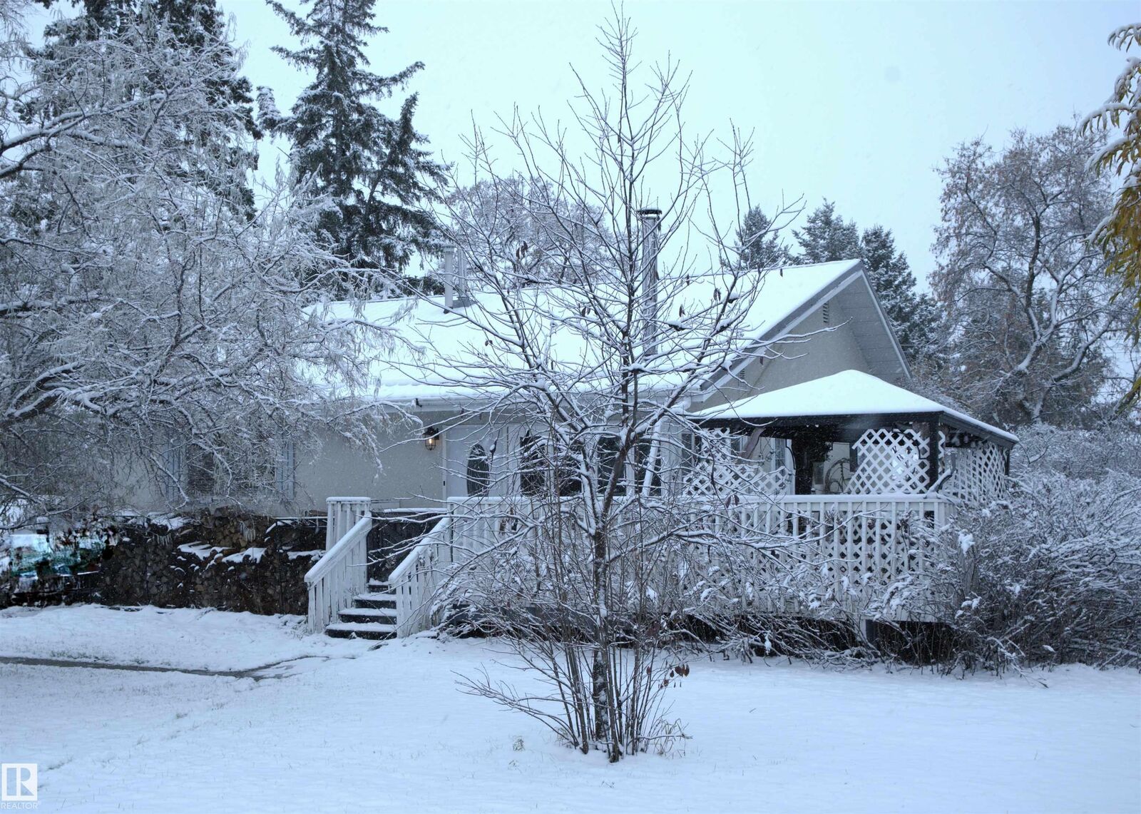 Property Photo:  5217 50 Avenue  AB T0A 1A0 