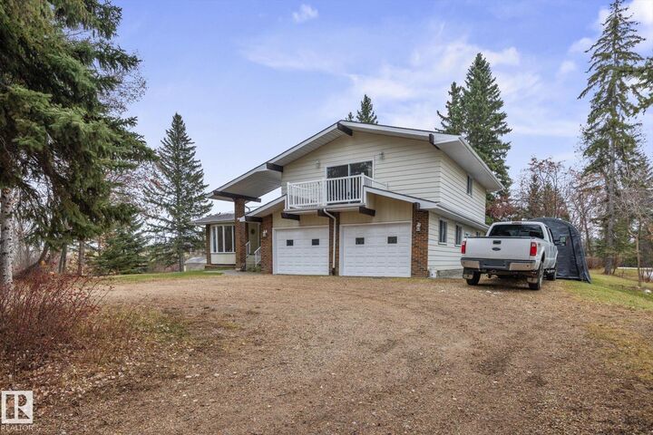Property Photo:  52409 Rge Road 223 85  AB T8A 4T4 
