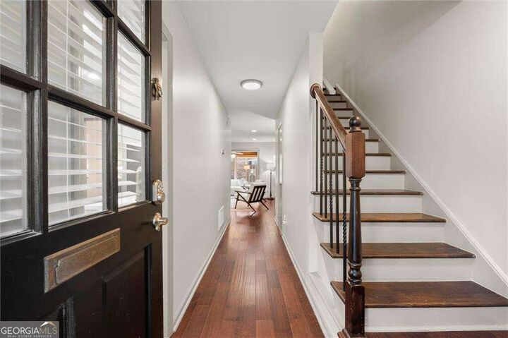 Property Photo:  6700 Roswell Road 19B  GA 30328 