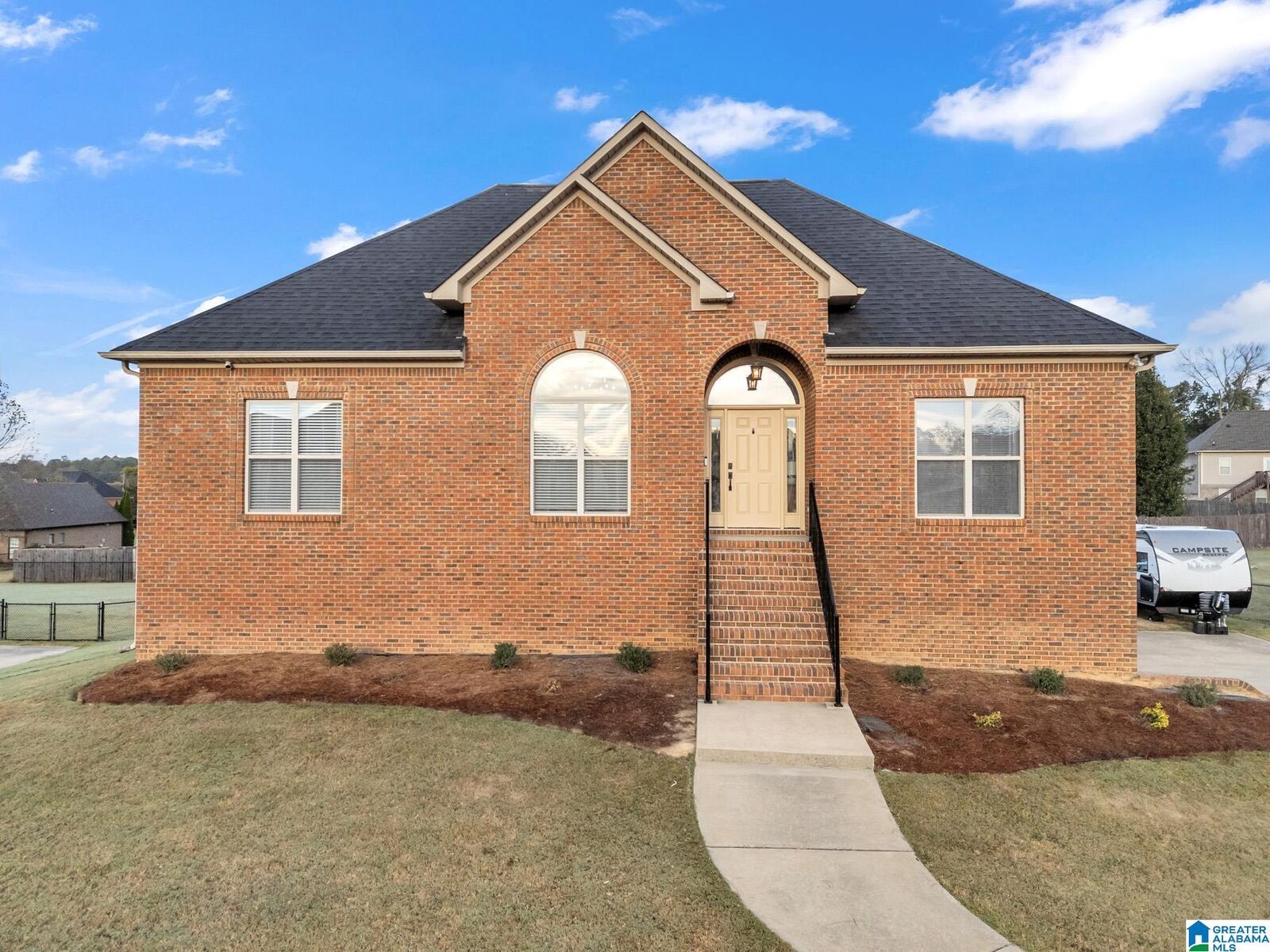 Property Photo: 1878 Franklin Parc Lane AL 35180