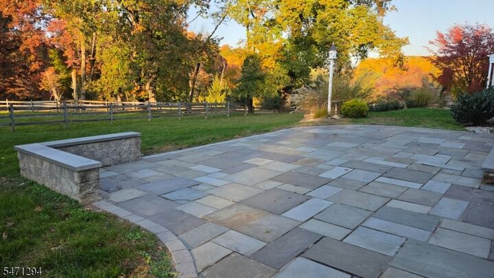Property Photo:  5 Scarlet Oak Rd  NJ 07830 