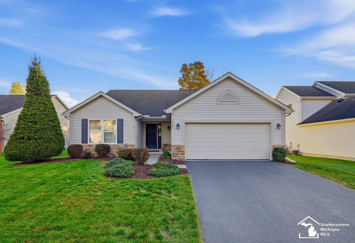 Property Photo:  7546 Willow Pointe Drive  MI 48182 
