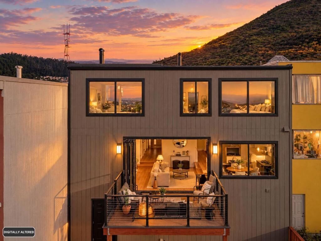 Property Photo:  1615 15th Avenue  CA 94122 