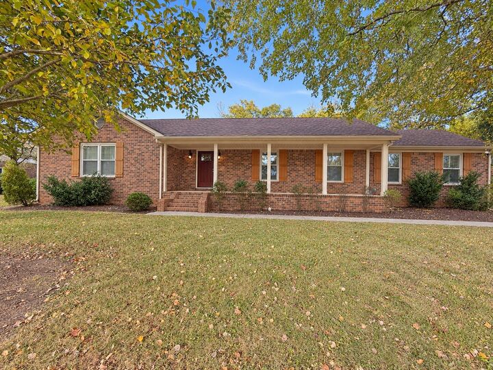 Property Photo:  510 Irongate Blvd  TN 37129 