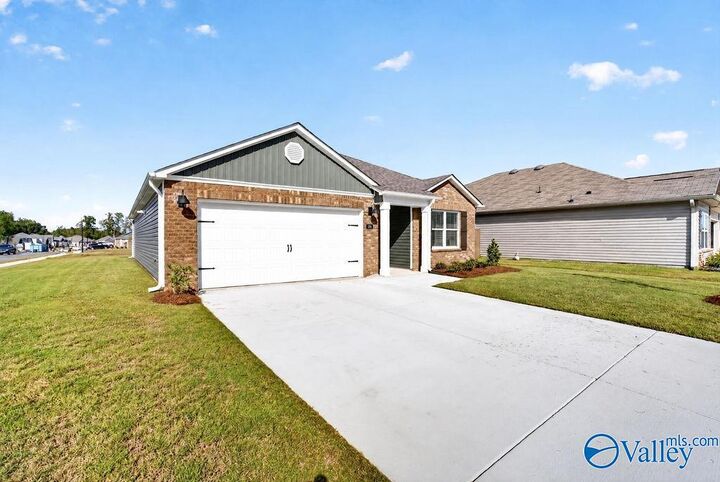 Property Photo:  285 Ashland Drive  AL 35077 