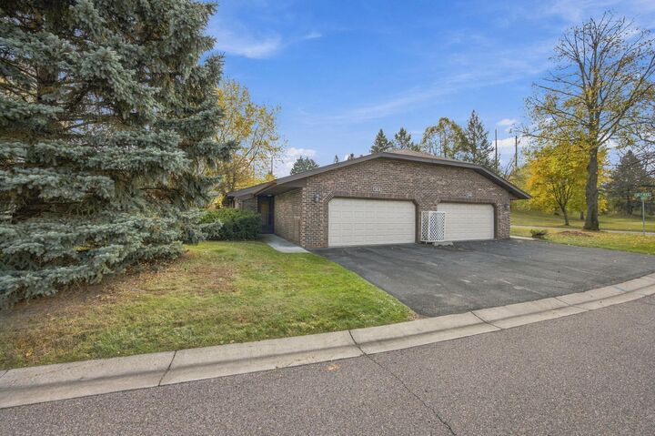 Property Photo: 1014 Weston Lane N MN 55447