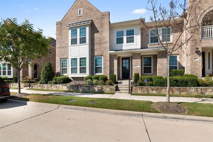 Property Photo: 4883 Ellie Lane TX 75069