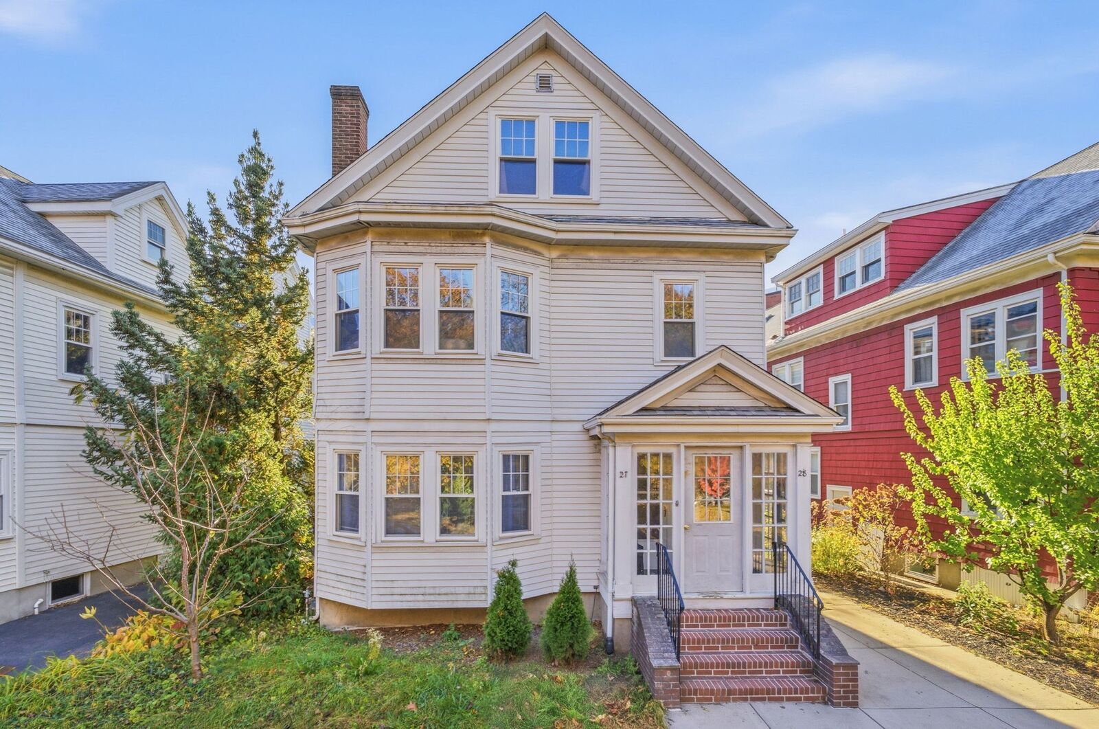 Property Photo:  27 Seagrav 1  MA 02140 