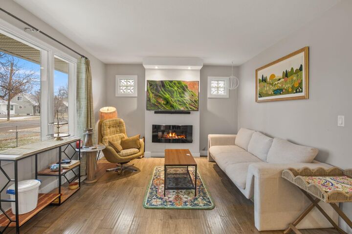 Property Photo:  3706 42 Avenue  AB T4N 2Z4 
