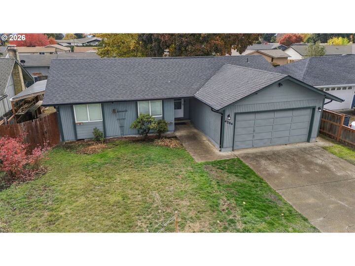 Property Photo:  4264 Dove Ln  OR 97402 