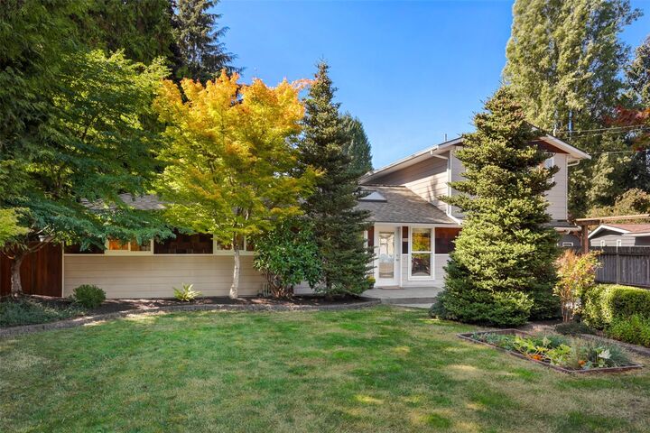 Property Photo: 19012 78th Place W WA 98026