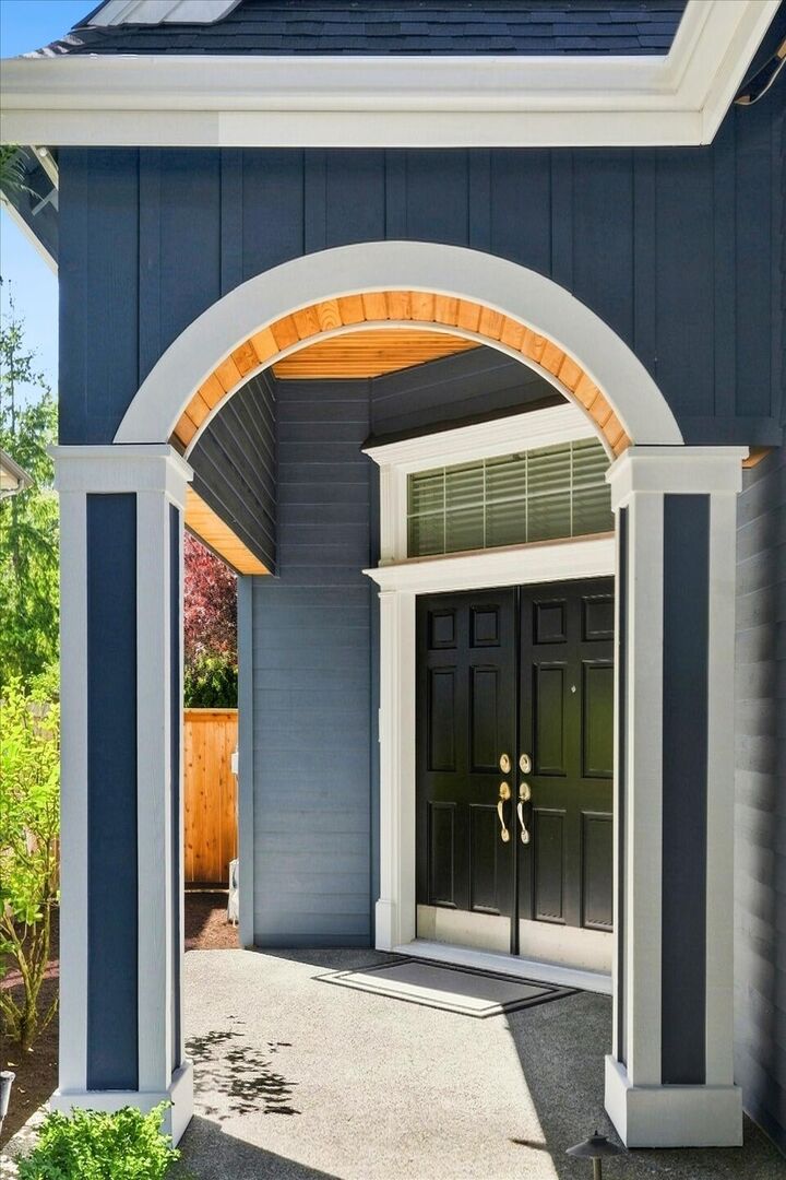 Property Photo: 27225 SE 13th Place WA 98075