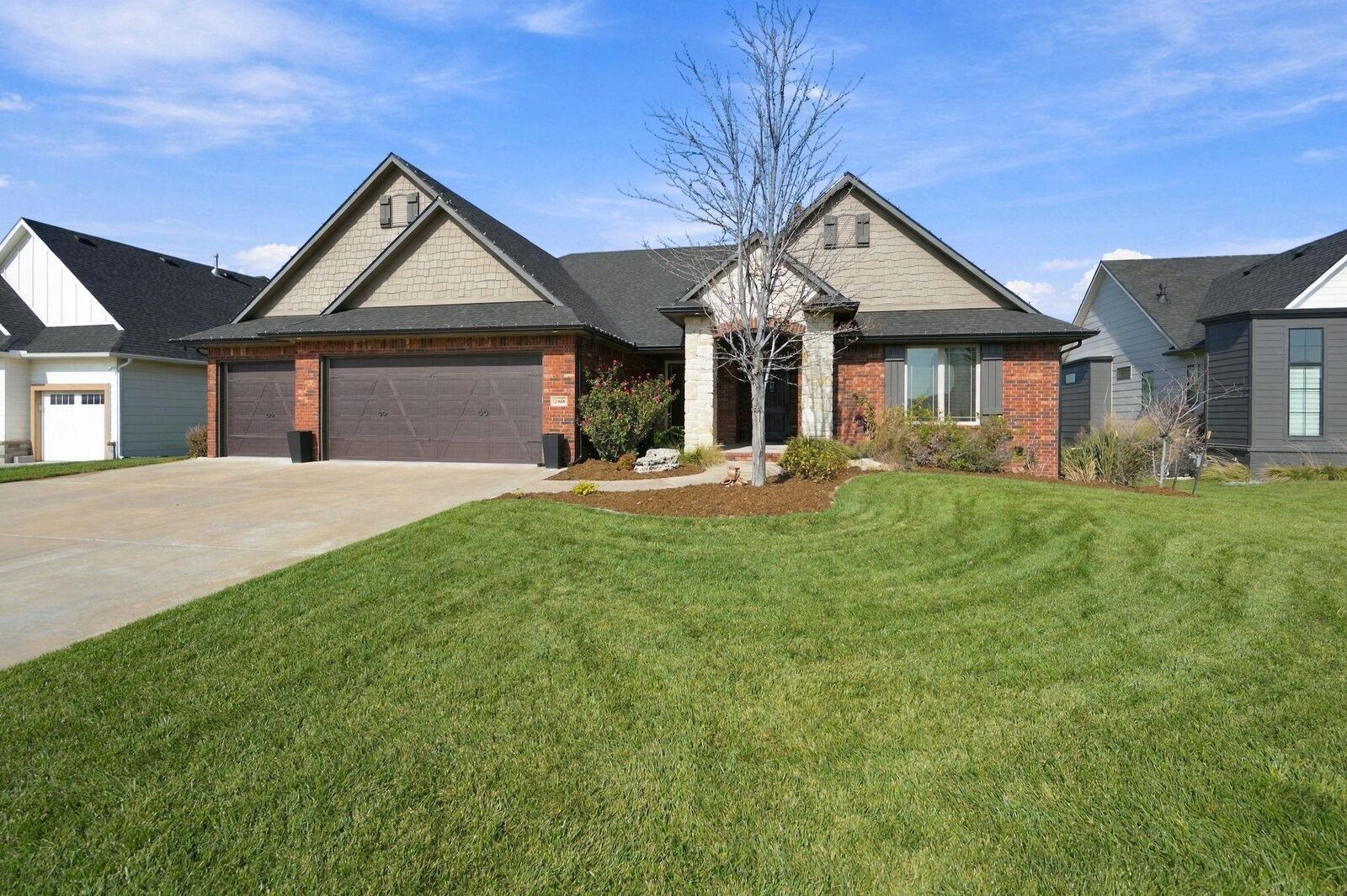 Property Photo:  2948 N Gulf Breeze Ct  KS 67205-1146 