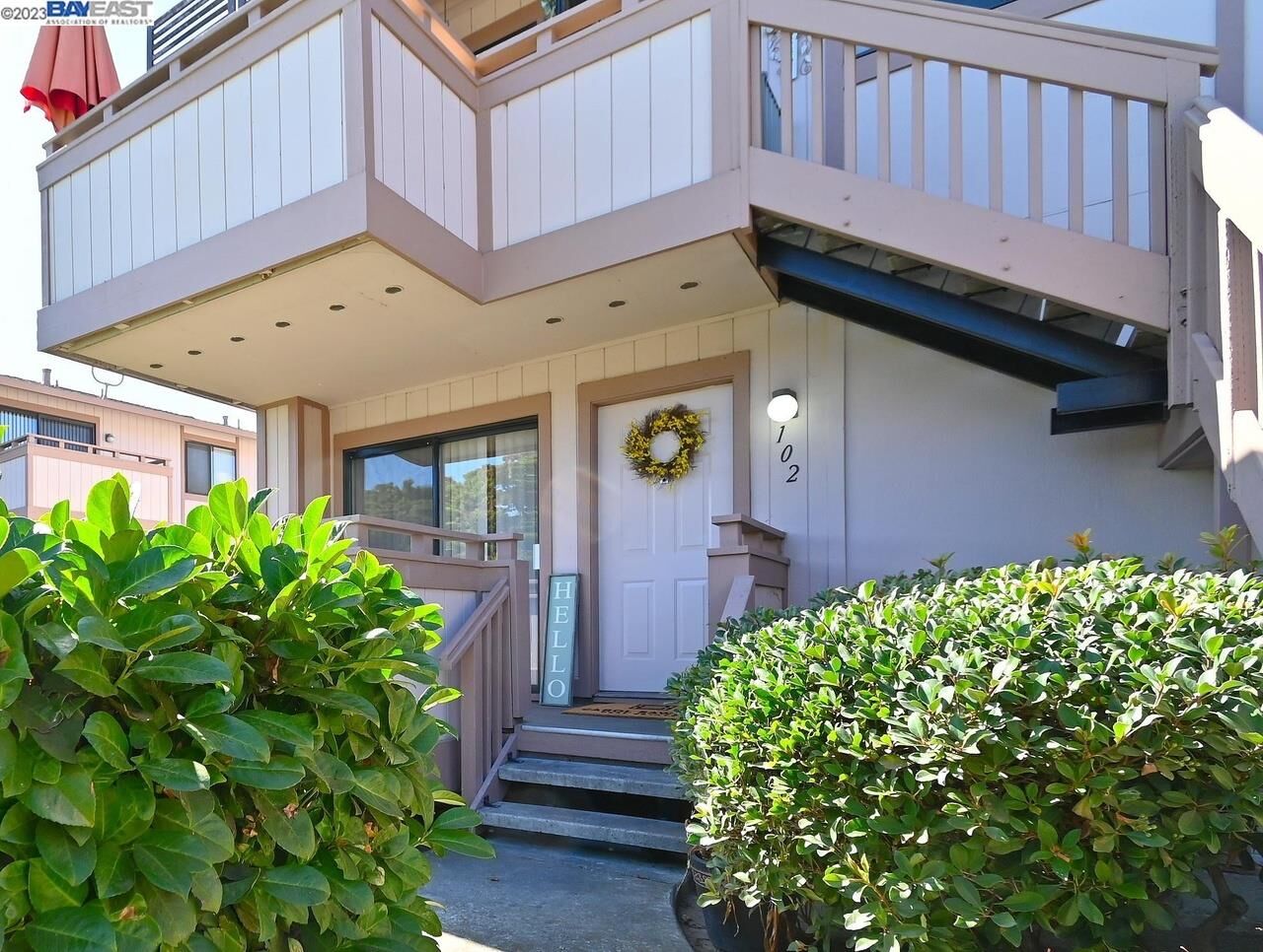 Property Photo:  25072 Copa Del Oro Drive 102  CA 94545 