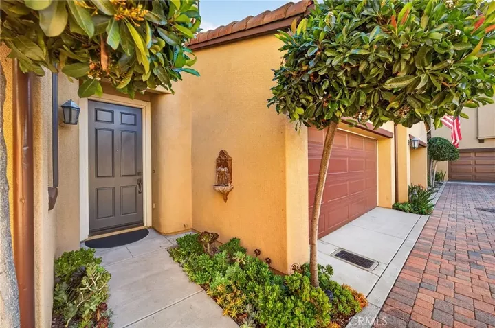 Property Photo:  50 Paseo Verde  CA 92673 