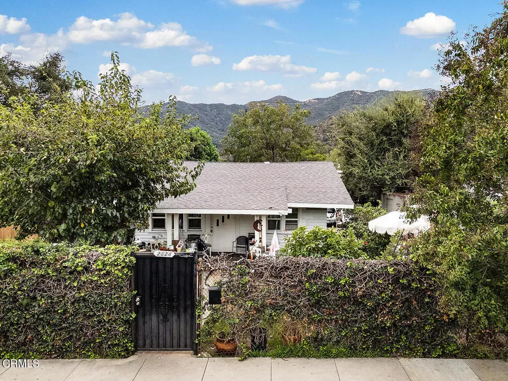 Property Photo:  2824 Montrose Avenue  CA 91214 