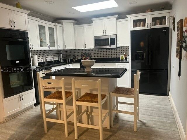 Property Photo: 4422 SW 127th Pl FL 33175