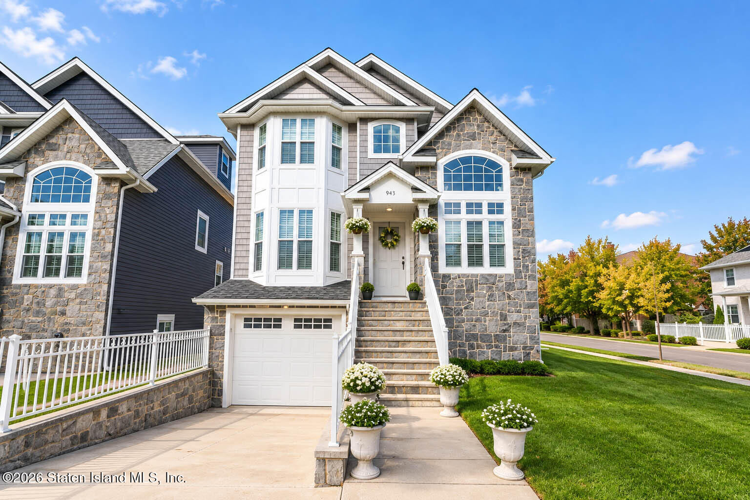 Property Photo:  945 Ionia Avenue  NY 10309 