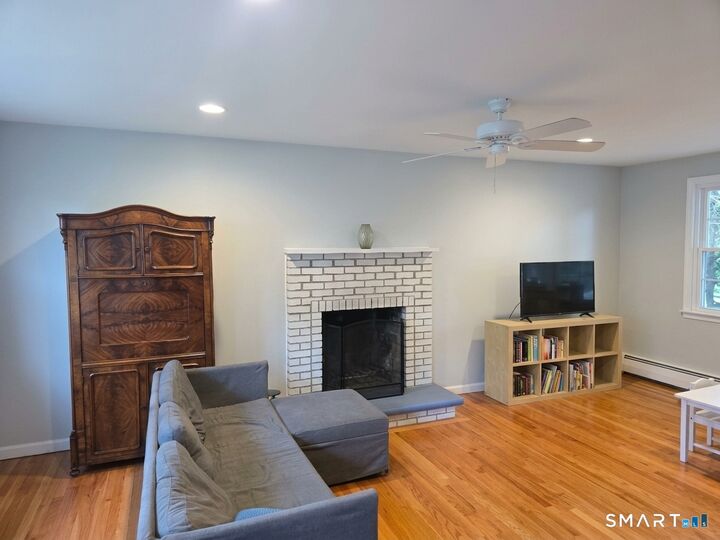 Property Photo:  100 Midwell Road  CT 06109 