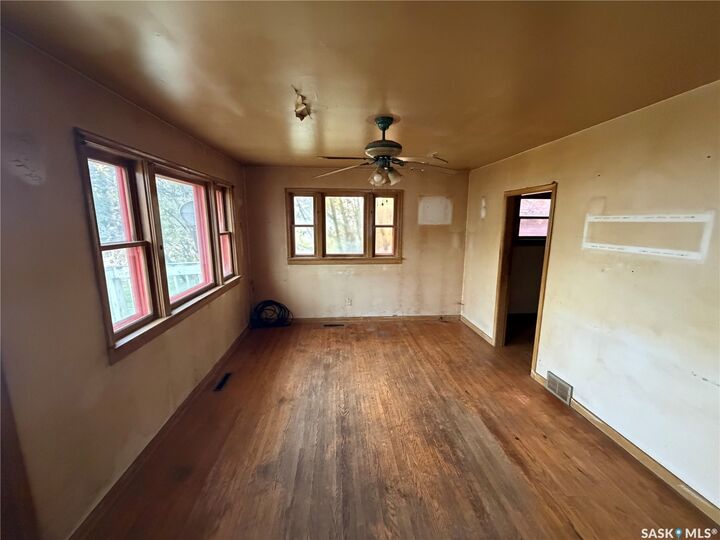 Property Photo:  218 2nd Avenue W  SK S0J 0J0 