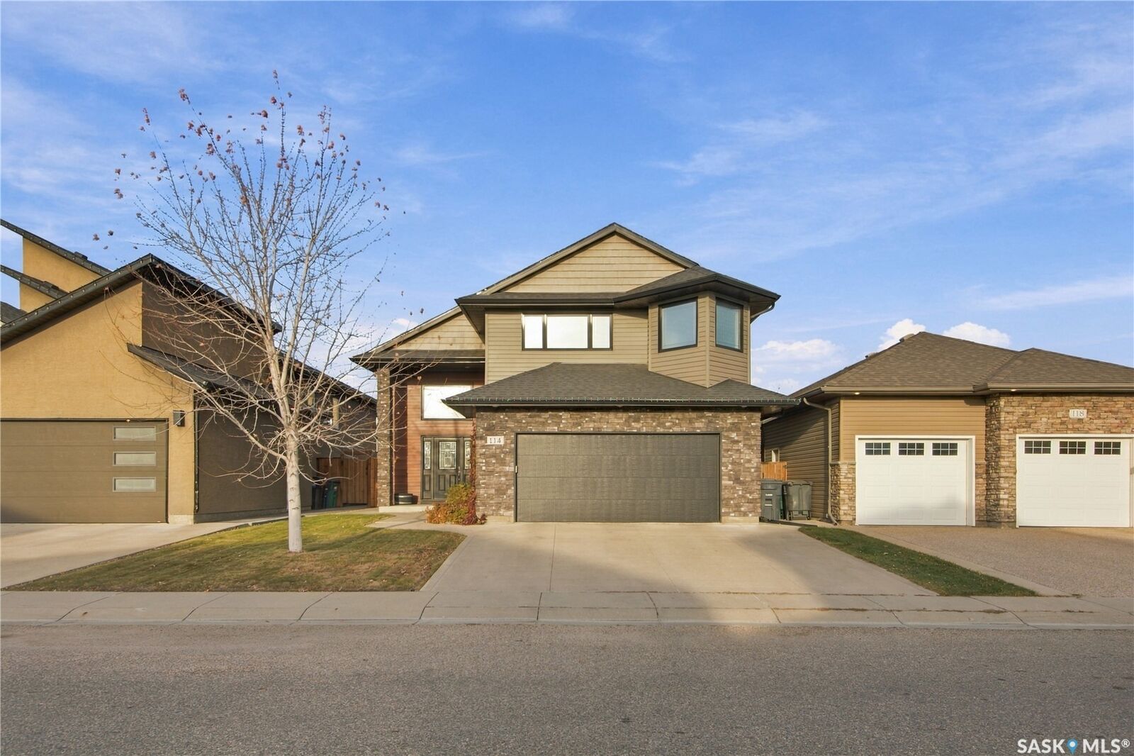 Property Photo:  114 Stefaniuk Crescent  SK S7W 0H6 
