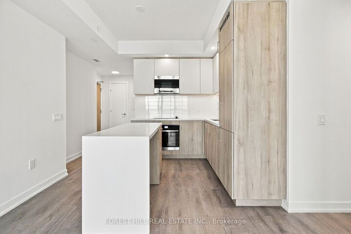 Property Photo:  5 Meadowdale Road 2611  ON L4K 0C7 