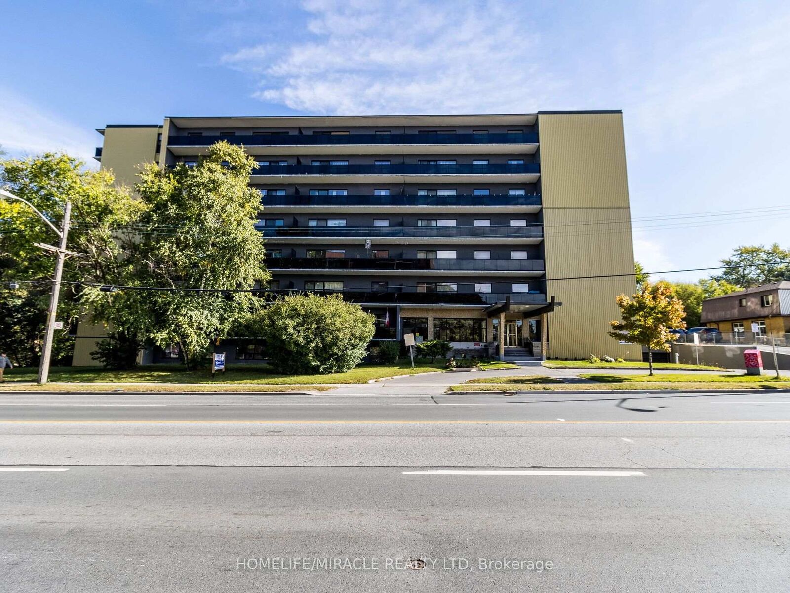 Property Photo: 1651 Victoria Pk Avenue 705 ON M1R 7P9