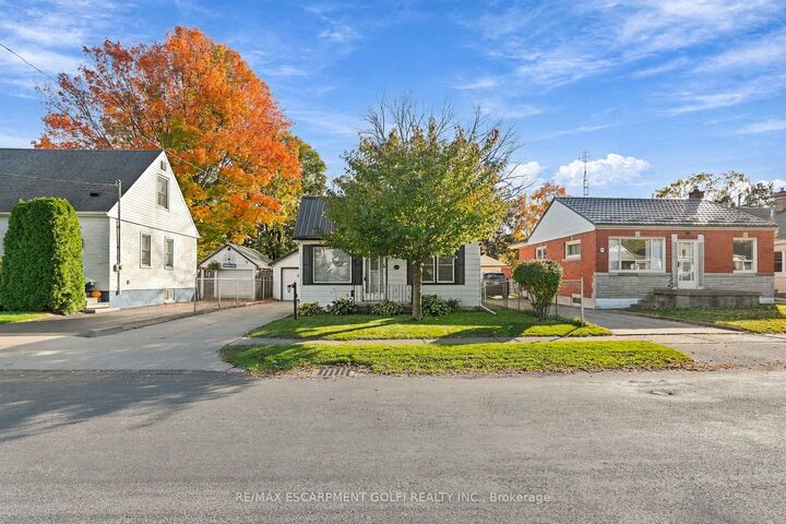 Photo de la propriété: 6370 Murray Street ON L2G 2K7