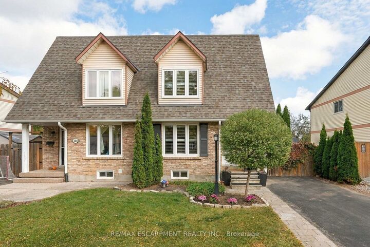 Property Photo: 2266 Melissa Crescent ON L7P 3W4