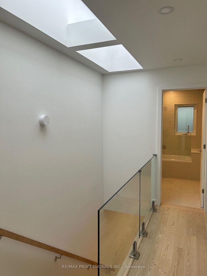 Property Photo:  236 Fairview Avenue  ON M6P 3A5 
