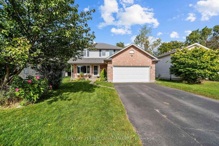 Property Photo: 8 Robin Street ON N0M 1A0