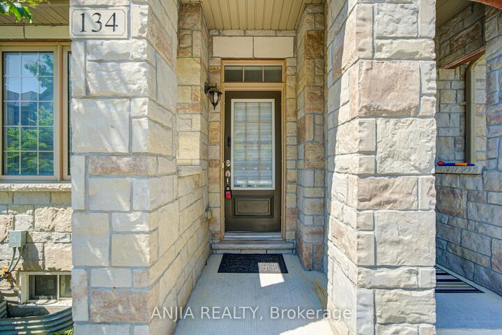 Property Photo:  134 Frederick Wilson Avenue  ON L6B 0R1 