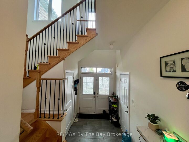 Property Photo:  5 Bianca Crescent  ON L9Z 0H7 