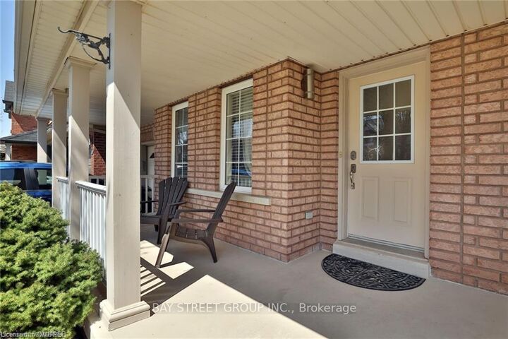 Property Photo: 2165 Crestmont Drive ON L6M 5A6