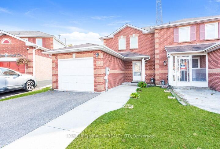 Property Photo: 133 Meadowlark Drive ON L6Y 4V6