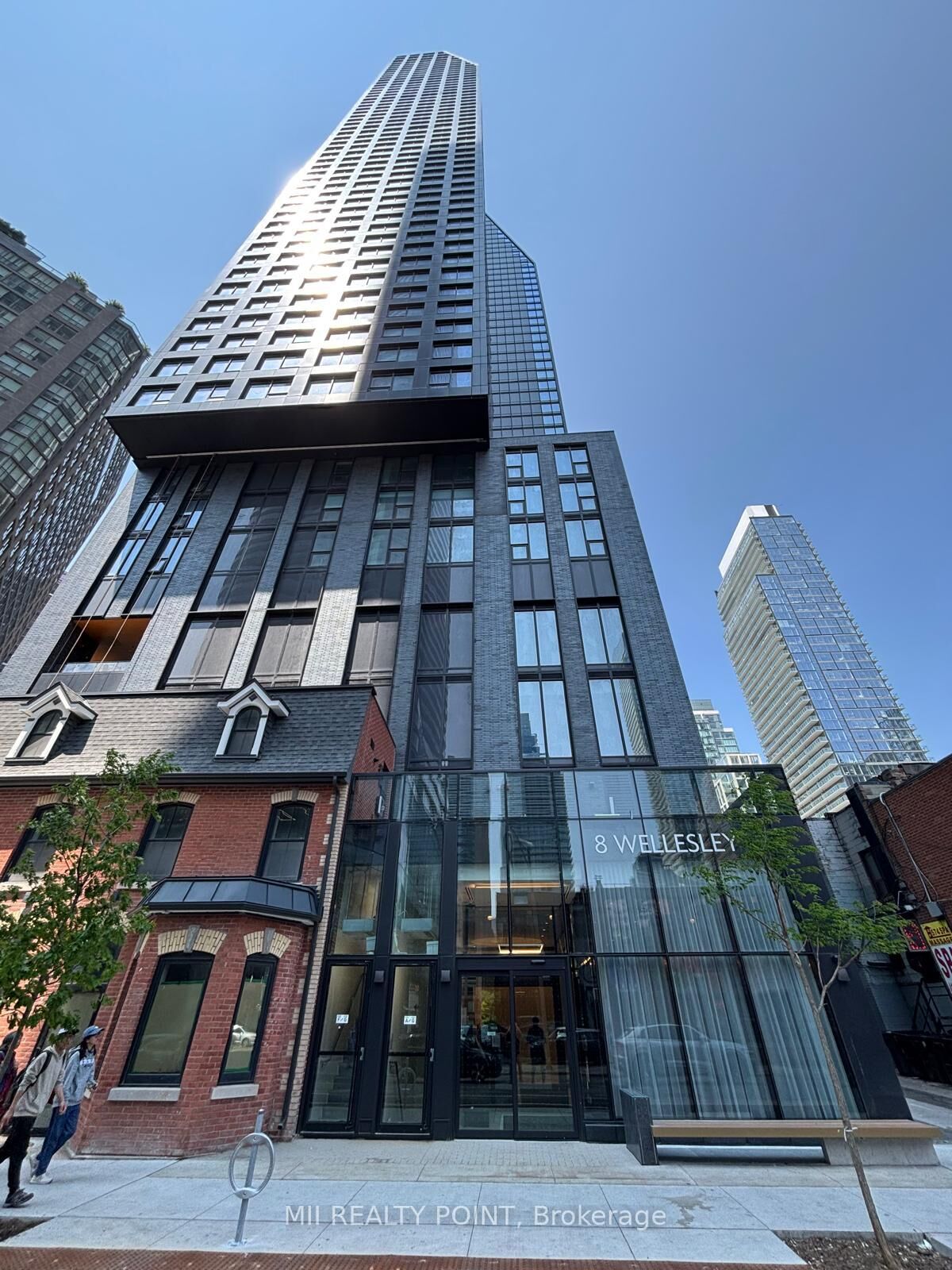 Property Photo:  8 Wellesley Street W Ph01  ON M4Y 1E7 