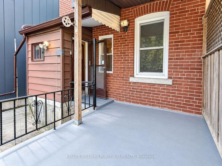 Property Photo:  821 Gladstone Avenue Unit 1  ON M6H 3J7 