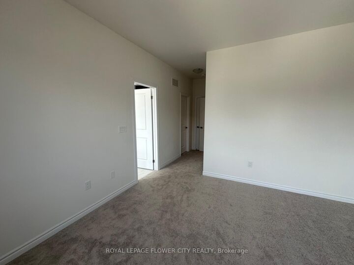 Property Photo:  36 Wascana Road  ON L4H 5H1 