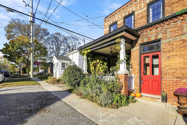 Property Photo: 15 Bramley Street N ON L1A 3K7