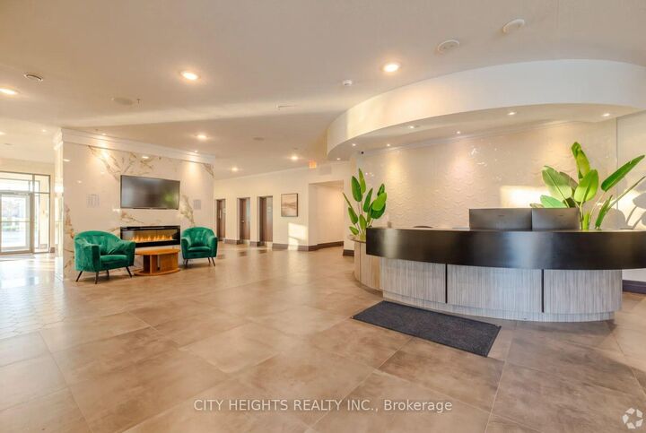 Property Photo:  200 Old Carriage Drive 1603  ON N2P 1Z7 
