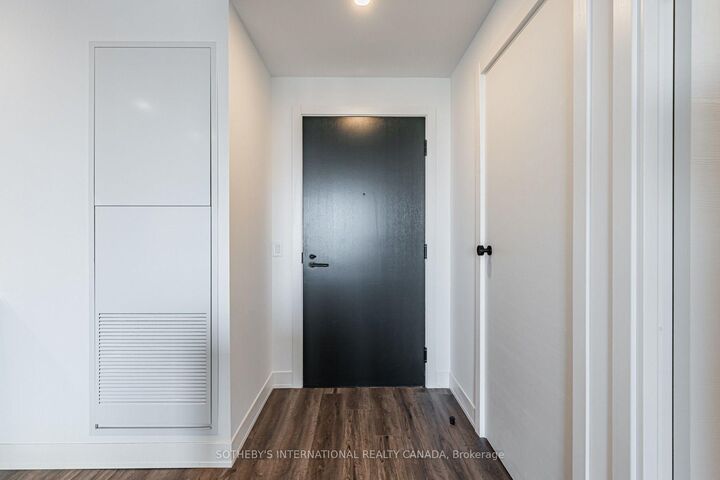 Property Photo:  15 Assembly Lane 1207  ON M6H 0H3 
