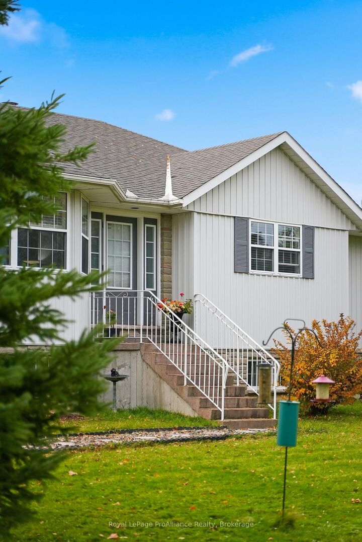 Property Photo: 3158 Victoria Road ON K0K 1L0