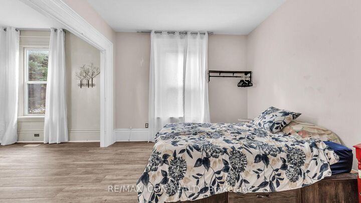 Property Photo: 185 West Park Drive W ON N0M 2K0