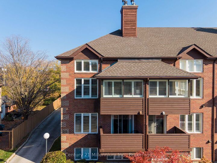 Property Photo:  215 Pine Street 5  ON L9Y 2P3 