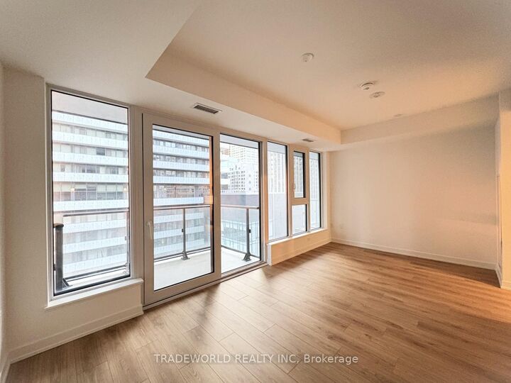 Property Photo: 634 Church Street 1111 ON M4Y 2G3