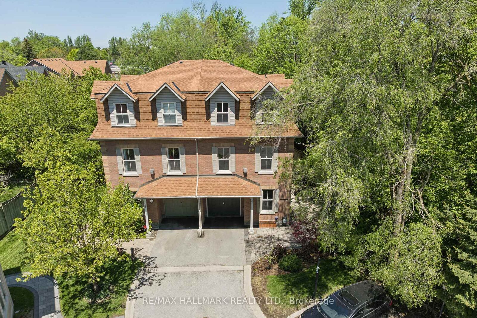 Property Photo:  13 E J Lennox Way  ON L3R 5K7 
