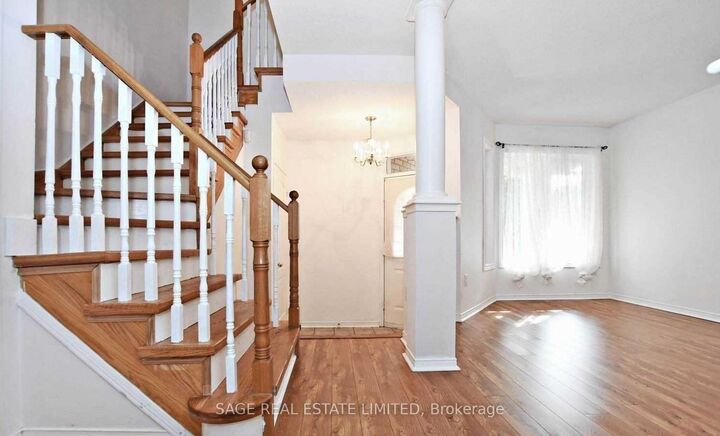 Property Photo: 833 Scollard Court E 113 ON L5V 2B4
