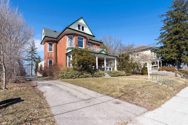 Property Photo: 114 Frances Street ON N5C 2H3